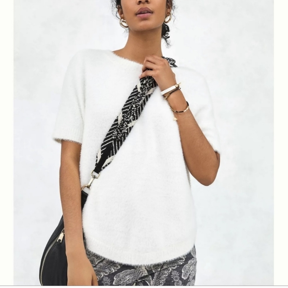 By Anthropologie Marianna Eyelash Pullover Size Medium Ivory